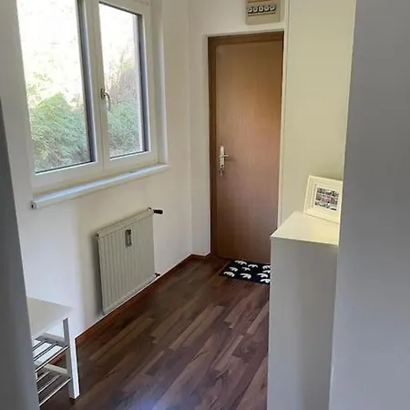 Weinapartment St. Urban דירה