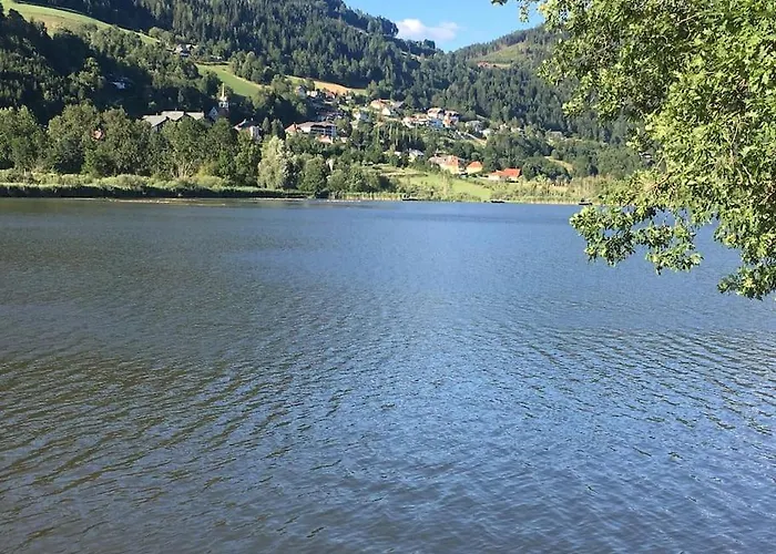 Weinapartment St. Urban סנט אורבן