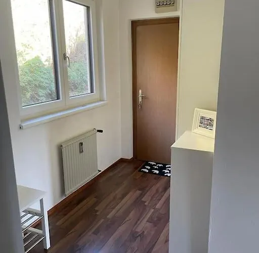 Weinapartment St. Urban דירה