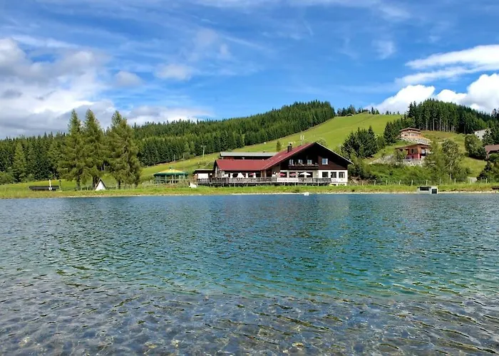 Weinapartment St. Urban דירה